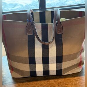 Burberry nova check plaid London tote